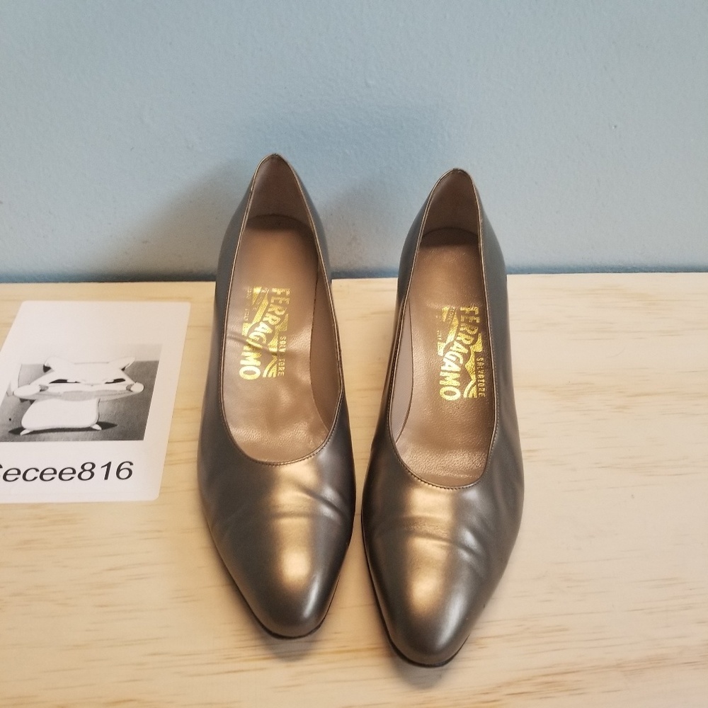 Salvatore Ferragamo size 8AAA
